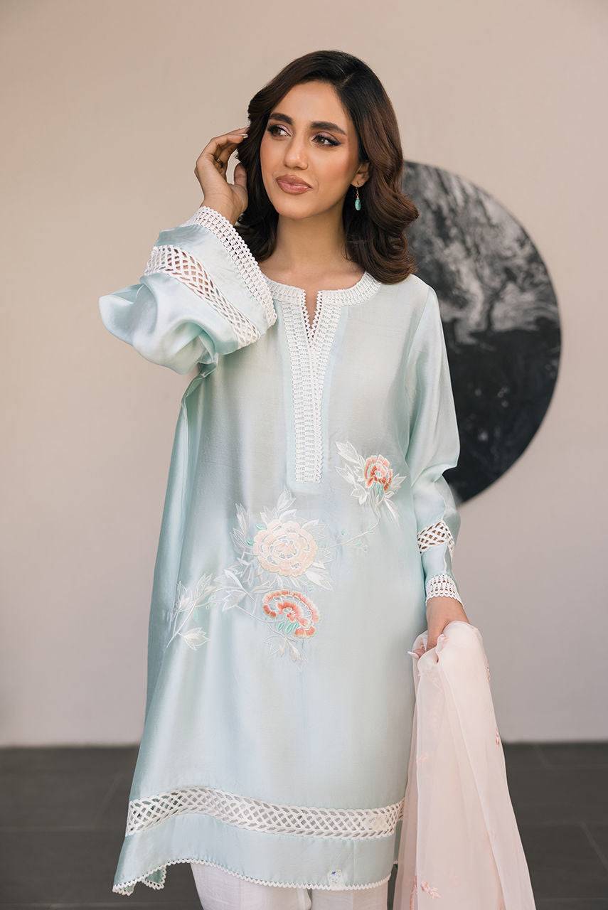 Deepak Perwani | Eid Edit 25 | Kut326 by Maria Faisal - Registered Vendor of : Deepak Perwani - type : Ladies Clothes - 100% original wedding dresses