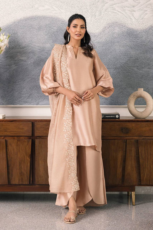 Deepak Perwani | Eid Edit 25 | Kut332 by Maria Faisal - Registered Vendor of : Deepak Perwani - type : Ladies Clothes - 100% original wedding dresses