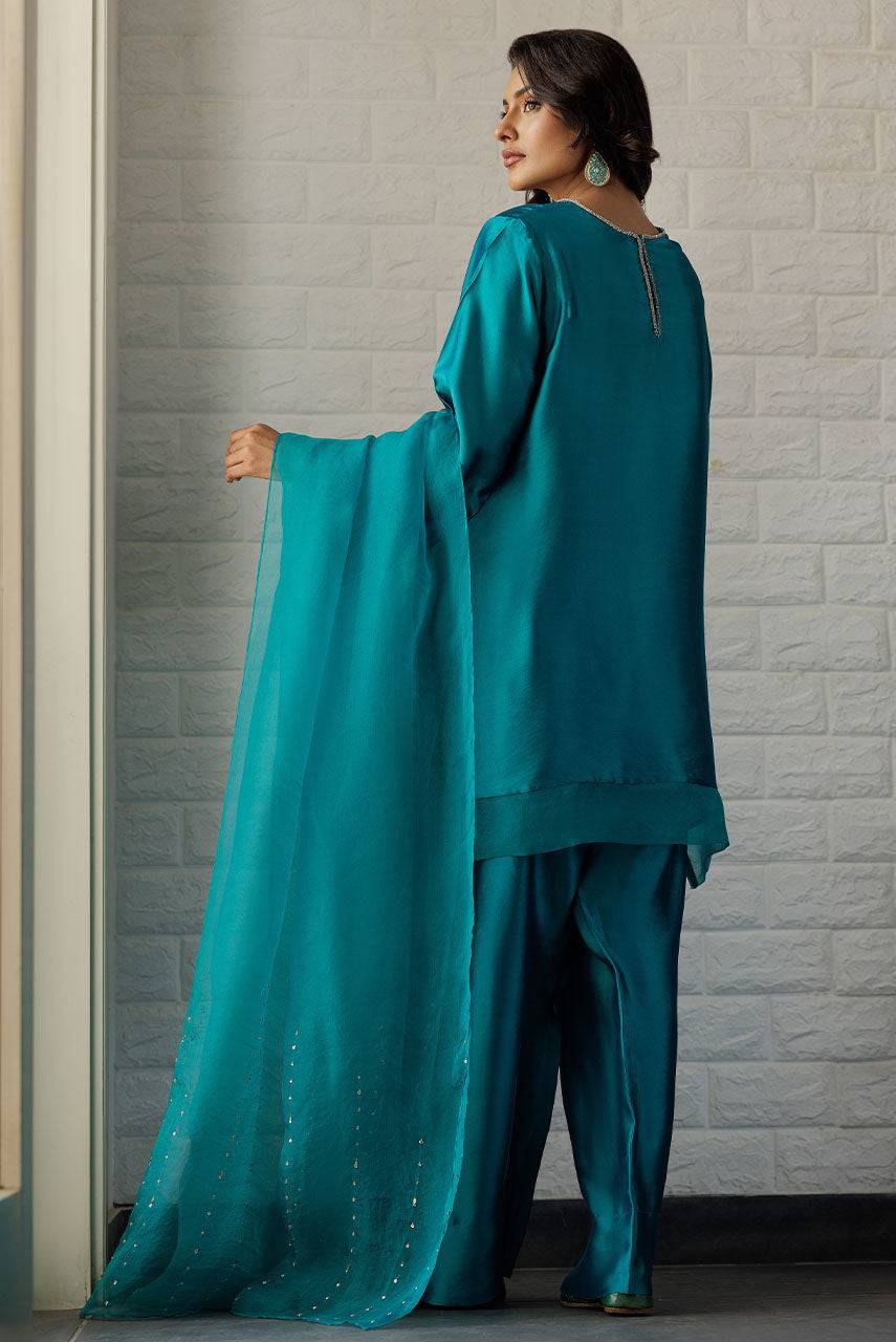 Deepak Perwani | Summer Festive 25 | Kut354 by Maria Faisal - Registered Vendor of : Deepak Perwani - type : Ladies Clothes - 100% original wedding dresses