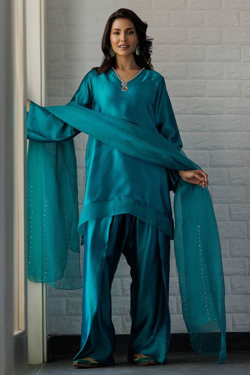 Deepak Perwani | Summer Festive 25 | Kut354 by Maria Faisal - Registered Vendor of : Deepak Perwani - type : Ladies Clothes - 100% original wedding dresses
