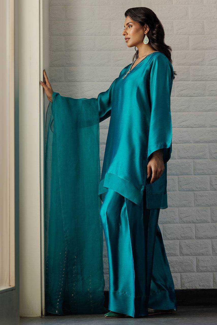 Deepak Perwani | Summer Festive 25 | Kut354 by Maria Faisal - Registered Vendor of : Deepak Perwani - type : Ladies Clothes - 100% original wedding dresses