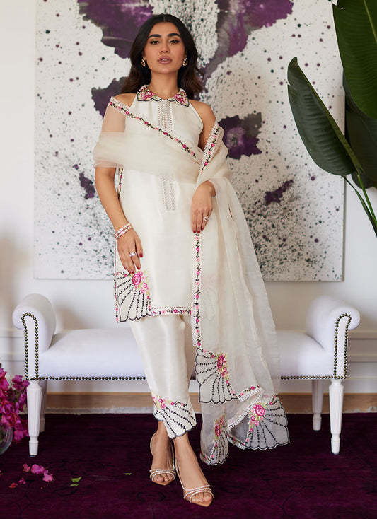 Farah Talib Aziz | Luna Eid Collection 24 | GENEVIVE PEARL WHITE - Ladies Clothes - Maria Faisal