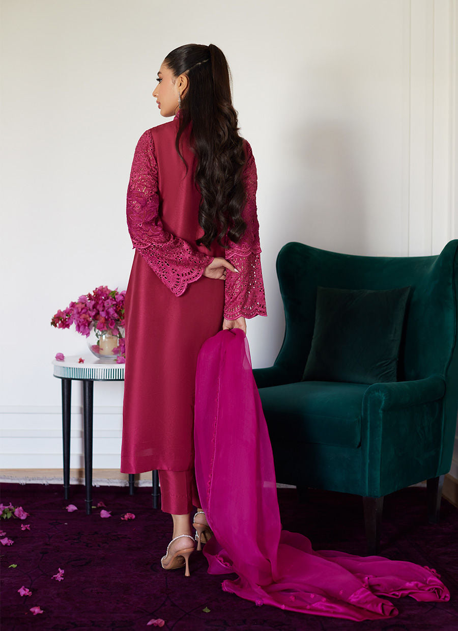 Farah Talib Aziz | Luna Eid Collection 24 | HONORINE MAGENTA