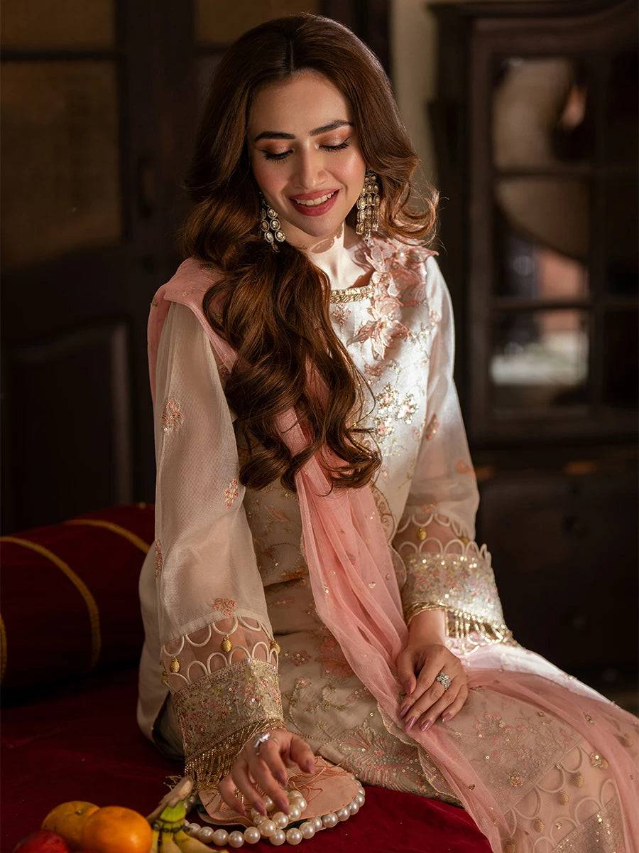 Salitex | Signature Festive Chiffon | NO033 by Maria Faisal - Registered Vendor of : Salitex - type : Ladies Clothes - 100% original wedding dresses