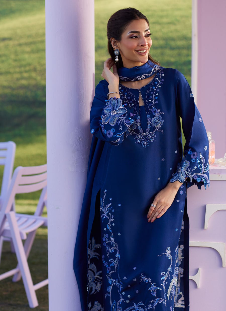 Farah Talib Aziz | Luna Eid 26 | Noirah Shirt And Dupatta - Luxury Dress - available at Maria Faisal in UK and USA.