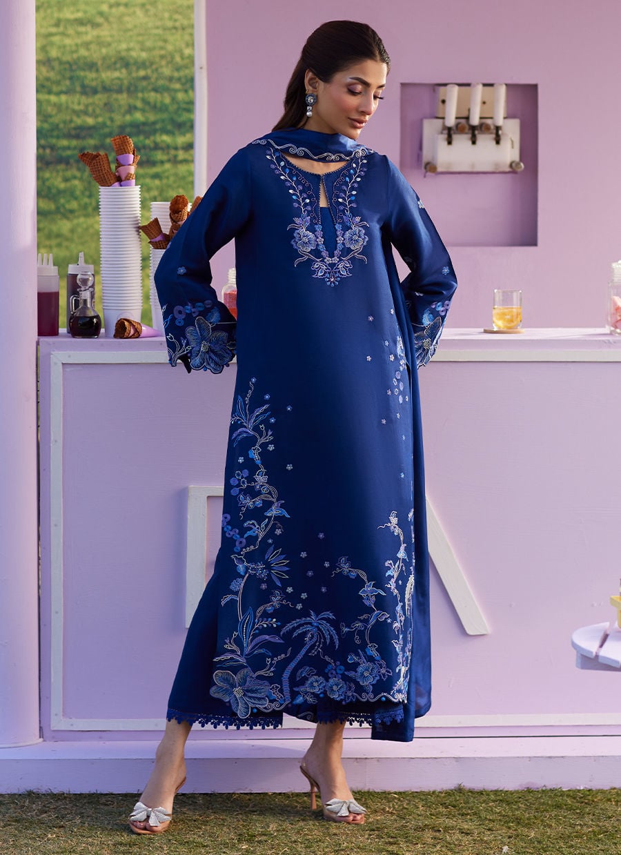 Farah Talib Aziz | Luna Eid 26 | Noirah Shirt And Dupatta - Luxury Dress - available at Maria Faisal in UK and USA.