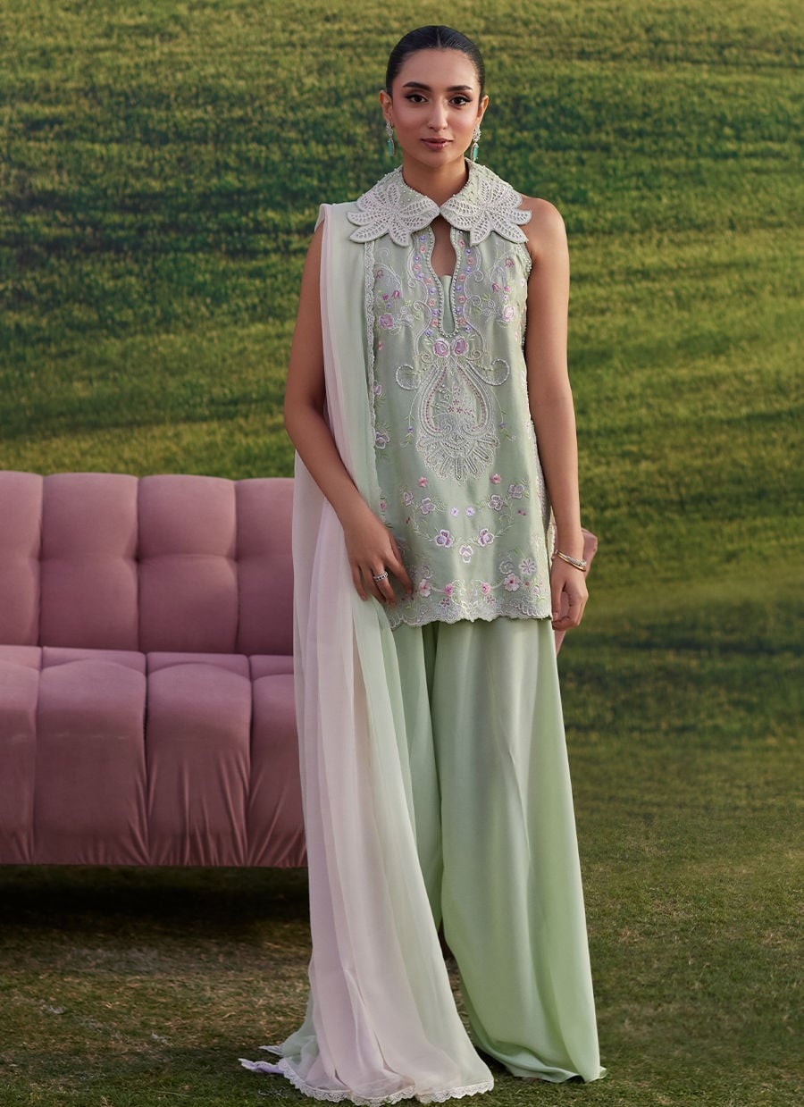 Farah Talib Aziz | Luna Eid 26 | Minaara Shirt And Dupatta - Luxury Dress - available at Maria Faisal in UK and USA.