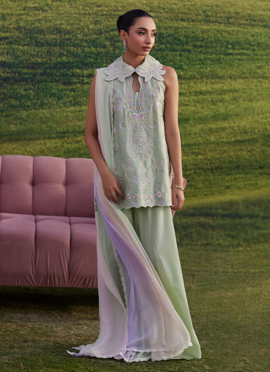 Farah Talib Aziz | Luna Eid 26 | Minaara Shirt And Dupatta - Luxury Dress - available at Maria Faisal in UK and USA.