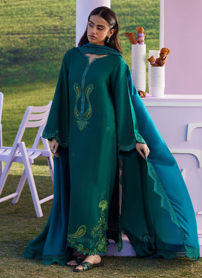 Farah Talib Aziz | Luna Eid 26 | Zayra Shirt And Dupatta - Luxury Dress - available at Maria Faisal in UK and USA.