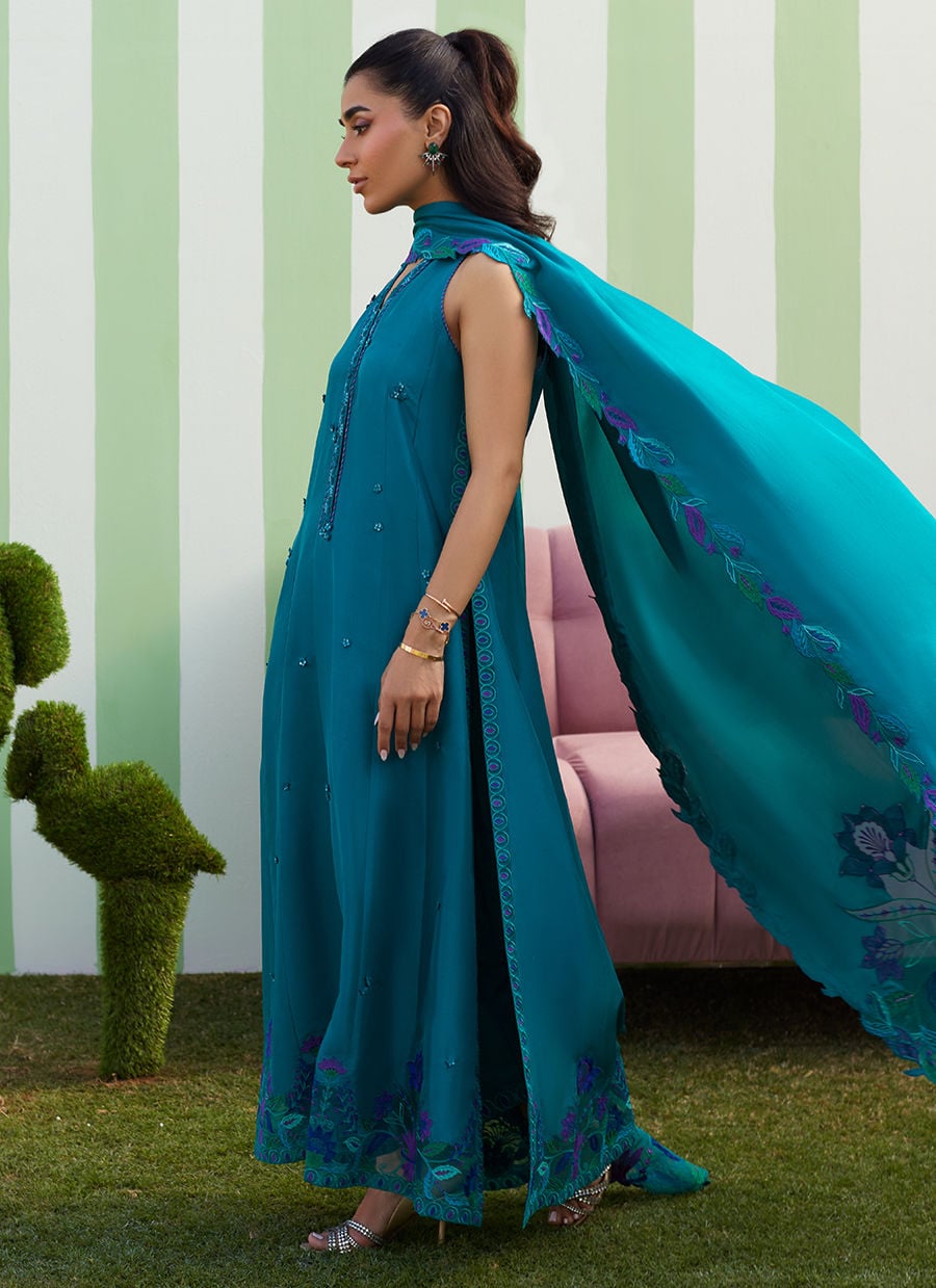 Farah Talib Aziz | Luna Eid 26 | Slona Shirt And Dupatta - Luxury Dress - available at Maria Faisal in UK and USA.
