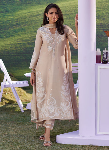 Farah Talib Aziz | Luna Eid 26 | Vaila Shirt And Dupatta - Luxury Dress - available at Maria Faisal in UK and USA.