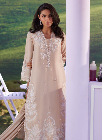 Farah Talib Aziz | Luna Eid 26 | Vaila Shirt And Dupatta - Luxury Dress - available at Maria Faisal in UK and USA.