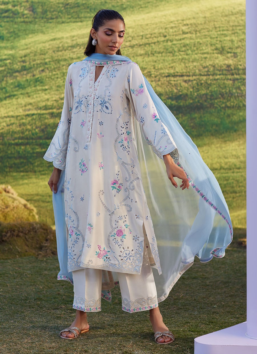 Farah Talib Aziz | Luna Eid 26 | Elya Shirt And Dupatta - Luxury Dress - available at Maria Faisal in UK and USA.
