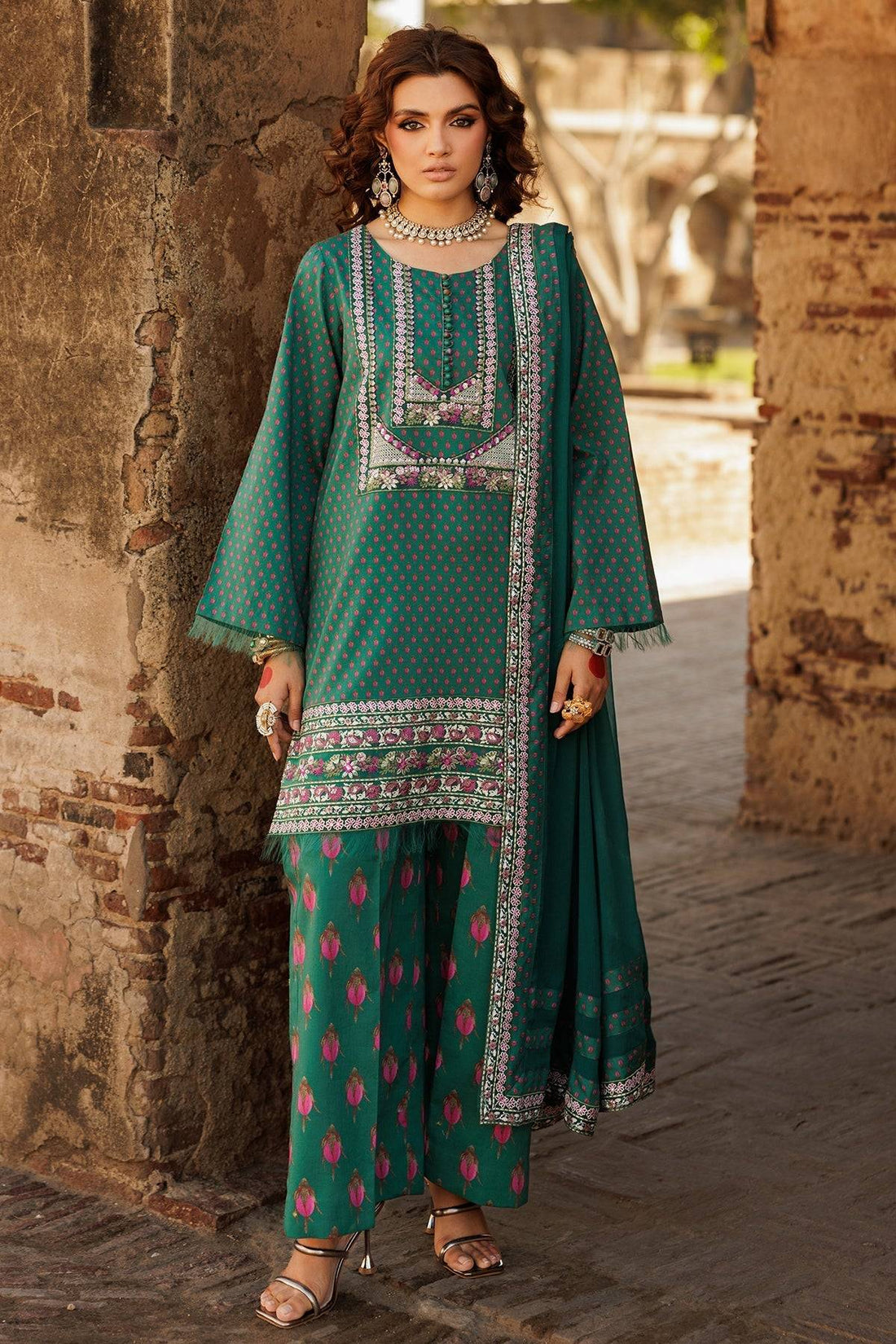 Charizma | Niche Eid Edit | CNP-5-35A by Maria Faisal - Registered Vendor of : Charizma - type : Ladies Clothes - 100% original wedding dresses