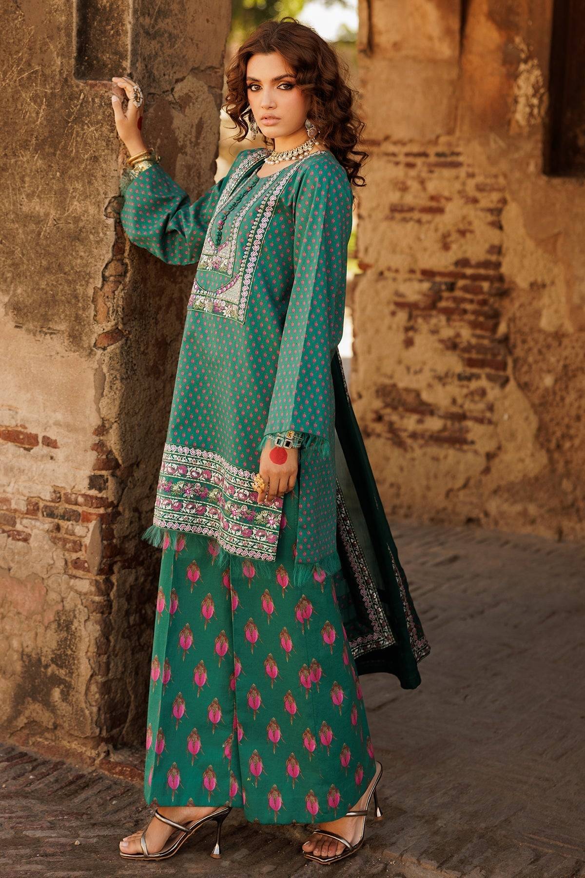 Charizma | Niche Eid Edit | CNP-5-35A by Maria Faisal - Registered Vendor of : Charizma - type : Ladies Clothes - 100% original wedding dresses