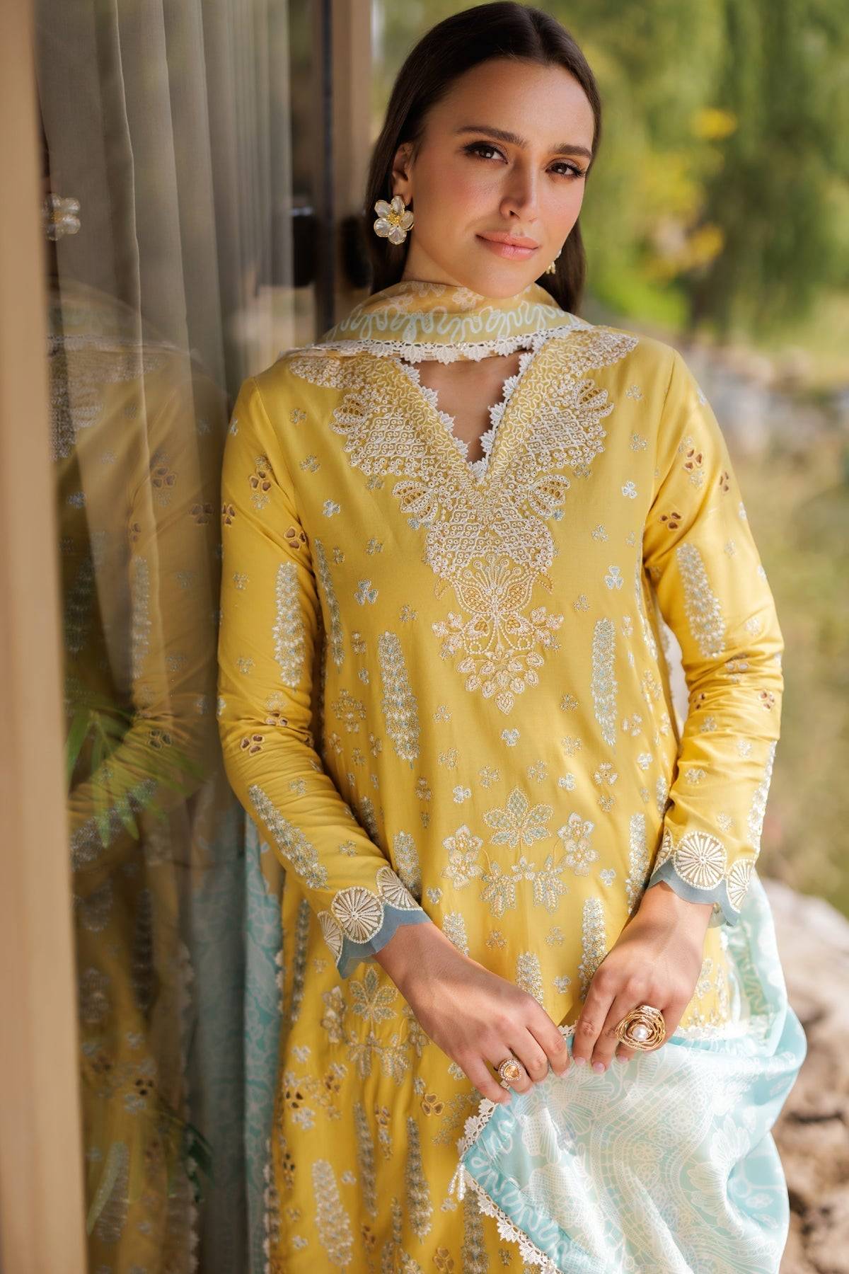 Xenia Formals | Luxury Lawn 25 | SINSEAD by Maria Faisal - Registered Vendor of : Xenia Formals - type : Ladies Clothes - 100% original wedding dresses