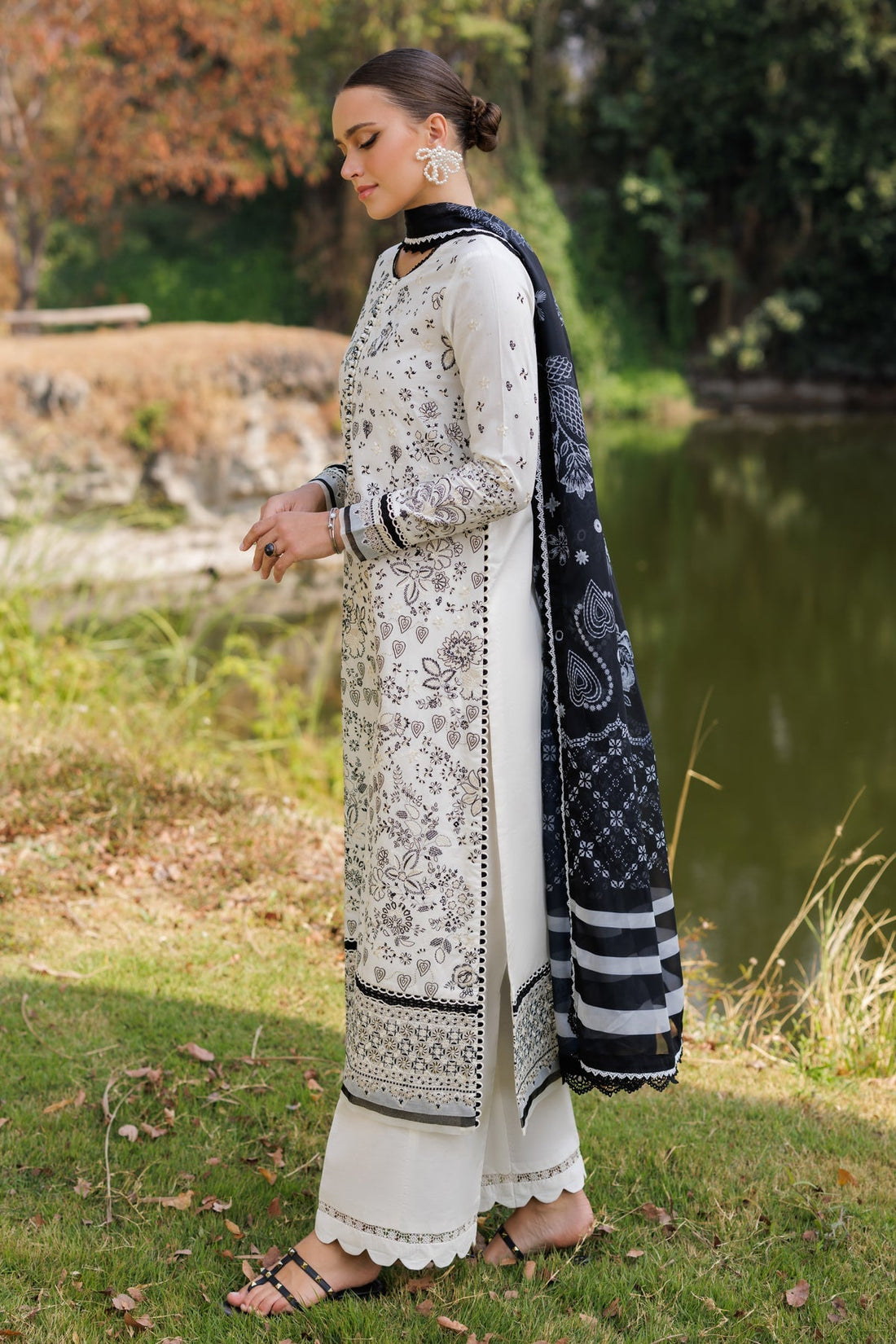 Xenia Formals | Luxury Lawn 25 | FIORELLA