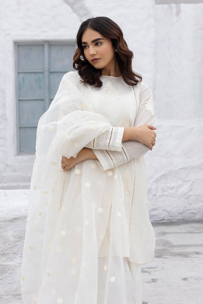 Erum Khan | Ramadan Edition | Maha by Maria Faisal - Registered Vendor of : Erum Khan - type : Ladies Clothes - 100% original wedding dresses