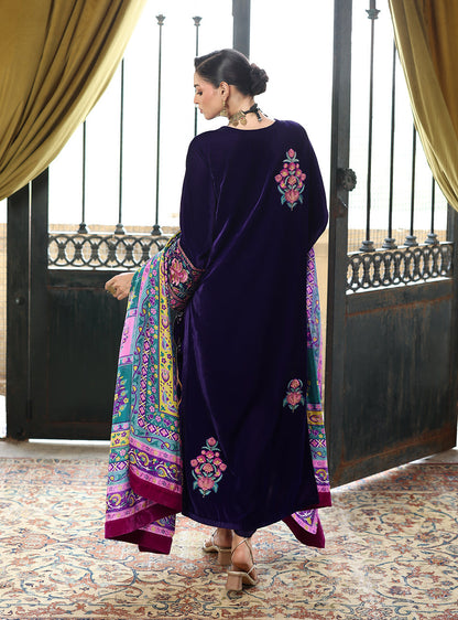 Zainab Chottani | Velura Velvet Edit 25 | Ameth Long Shirt - Formal Dress - available at Maria Faisal in UK and USA.