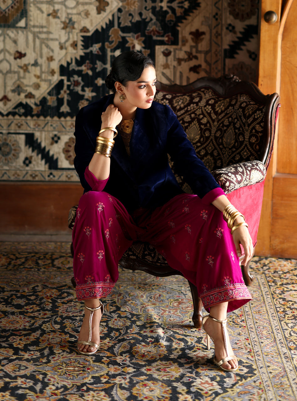 Zainab Chottani | Velura Velvet Edit 25 | Bela Jacket And Farshi - Formal Dress - available at Maria Faisal in UK and USA.