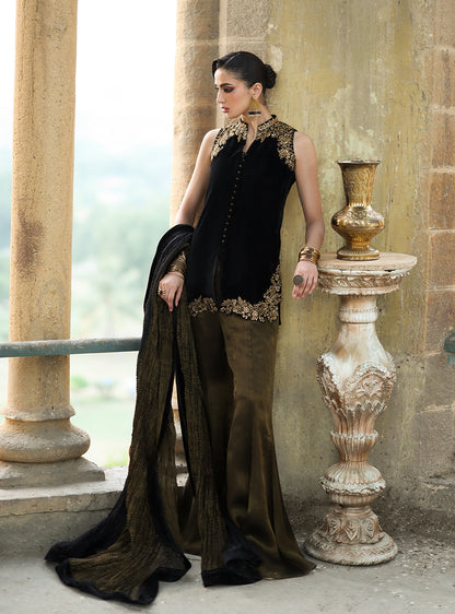 Zainab Chottani | Velura Velvet Edit 25 | Mihr Gold - Formal Dress - available at Maria Faisal in UK and USA.