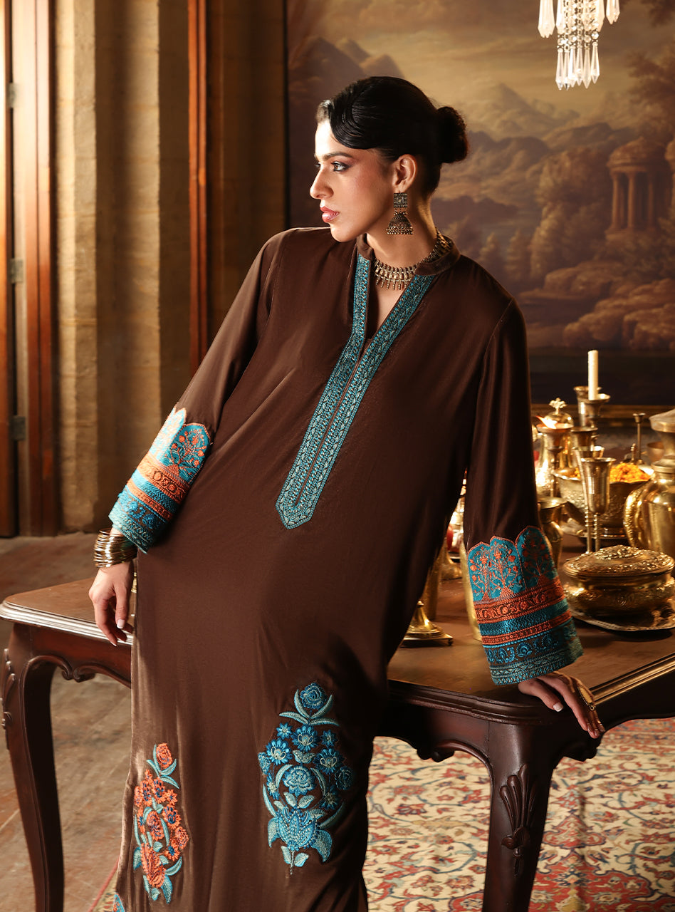 Zainab Chottani | Velura Velvet Edit 25 | Sienna Kaftan - Formal Dress - available at Maria Faisal in UK and USA.