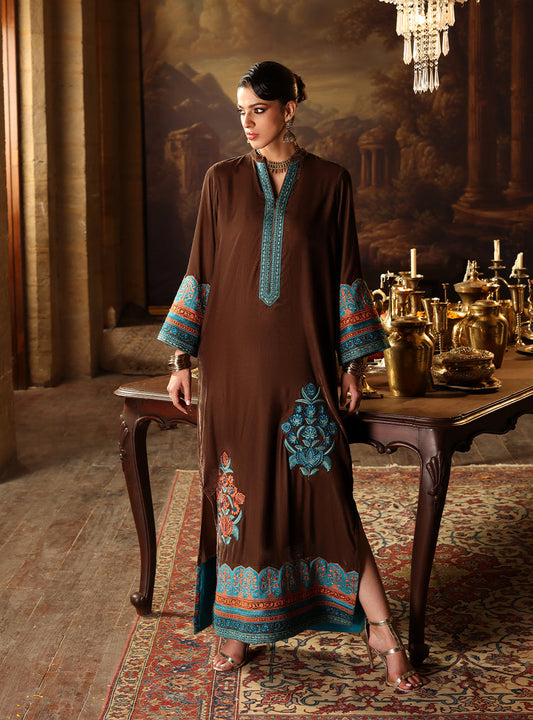 Zainab Chottani | Velura Velvet Edit 25 | Sienna Kaftan - Formal Dress - available at Maria Faisal in UK and USA.