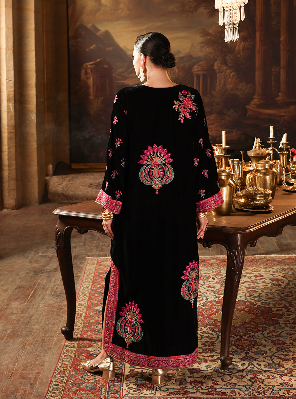 Zainab Chottani | Velura Velvet Edit 25 | Belle Kaftan - Formal Dress - available at Maria Faisal in UK and USA.