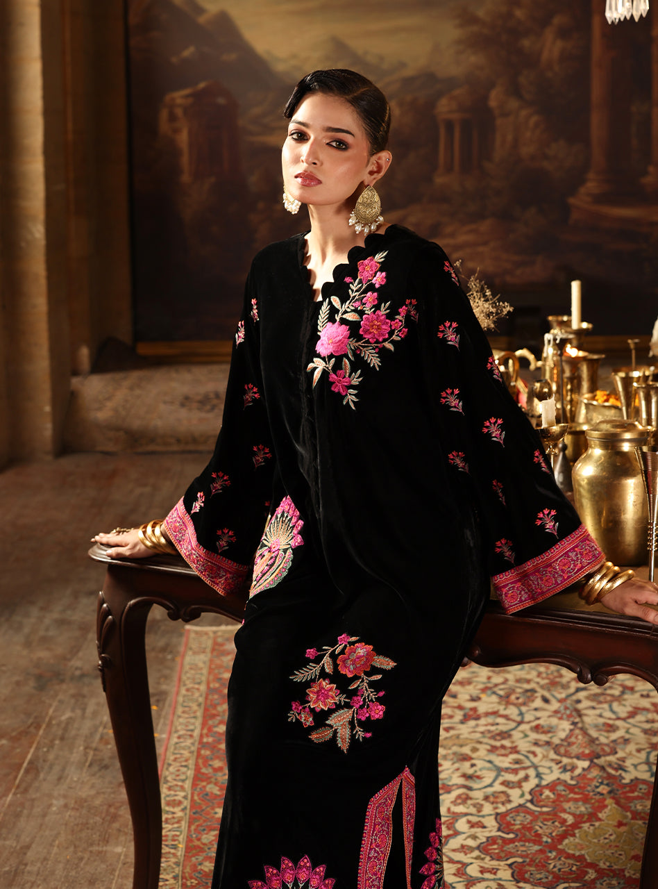 Zainab Chottani | Velura Velvet Edit 25 | Belle Kaftan - Formal Dress - available at Maria Faisal in UK and USA.