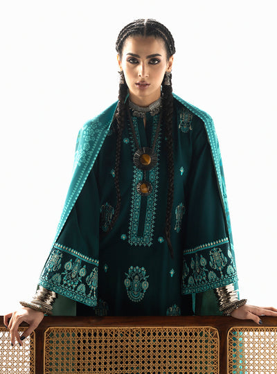 Zainab Chottani | Winter Shawl 25 | Kyana - D6 - Luxury Dress - available at Maria Faisal in UK and USA.