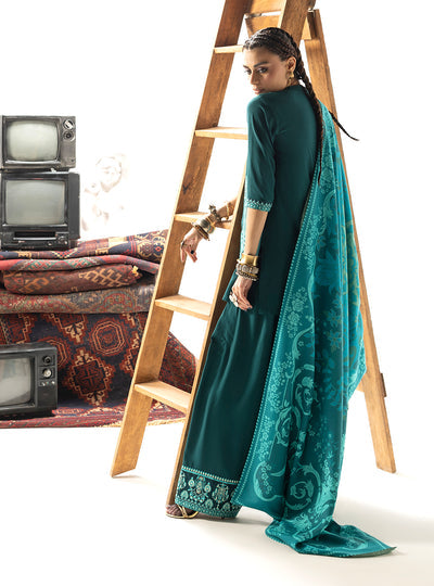 Zainab Chottani | Winter Shawl 25 | Kyana - D6 - Luxury Dress - available at Maria Faisal in UK and USA.