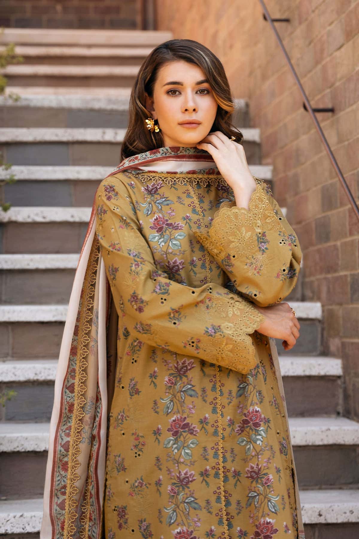 Afrozeh | Damask The Holiday Edit 25 | Lorien B by Maria Faisal - Registered Vendor of : Afrozeh - type : Ladies Clothes - 100% original wedding dresses