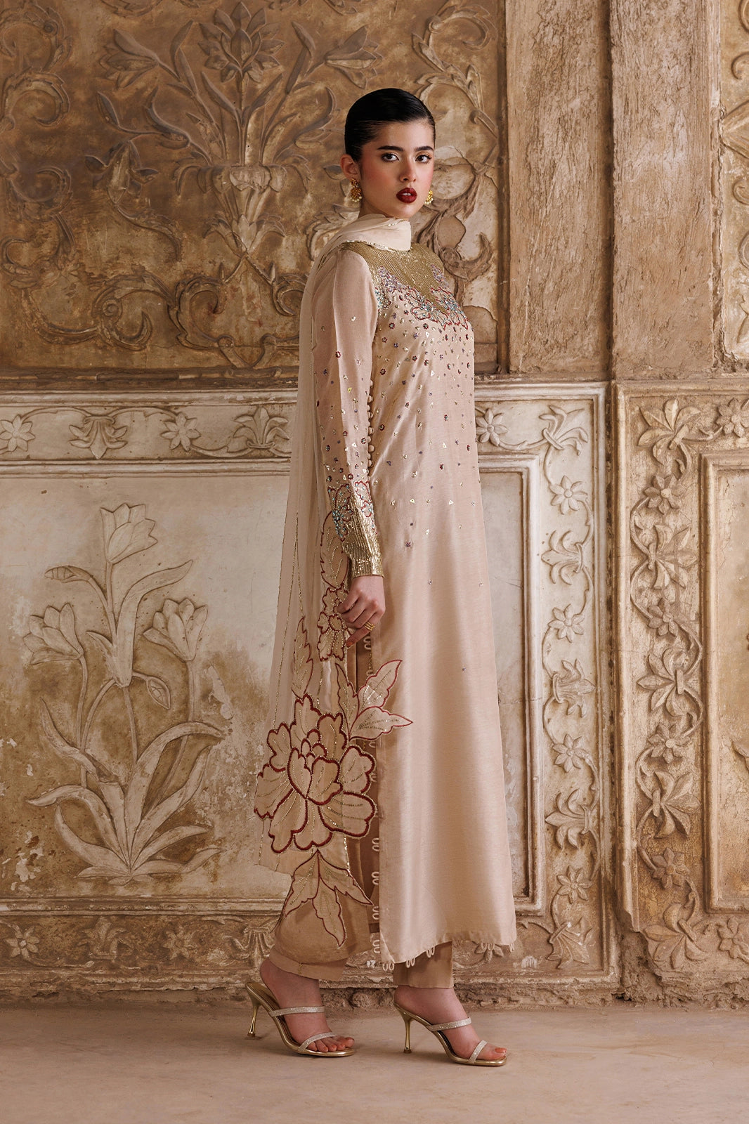 Vanya | Virsa Formals | ED-010 - Formal Dress - available at Maria Faisal in UK and USA.