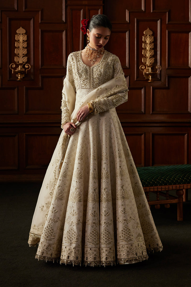 Saad Bin Shahzad | El Veneto Luxury Formals | OVIA - Formal Dress - available at Maria Faisal in UK and USA.