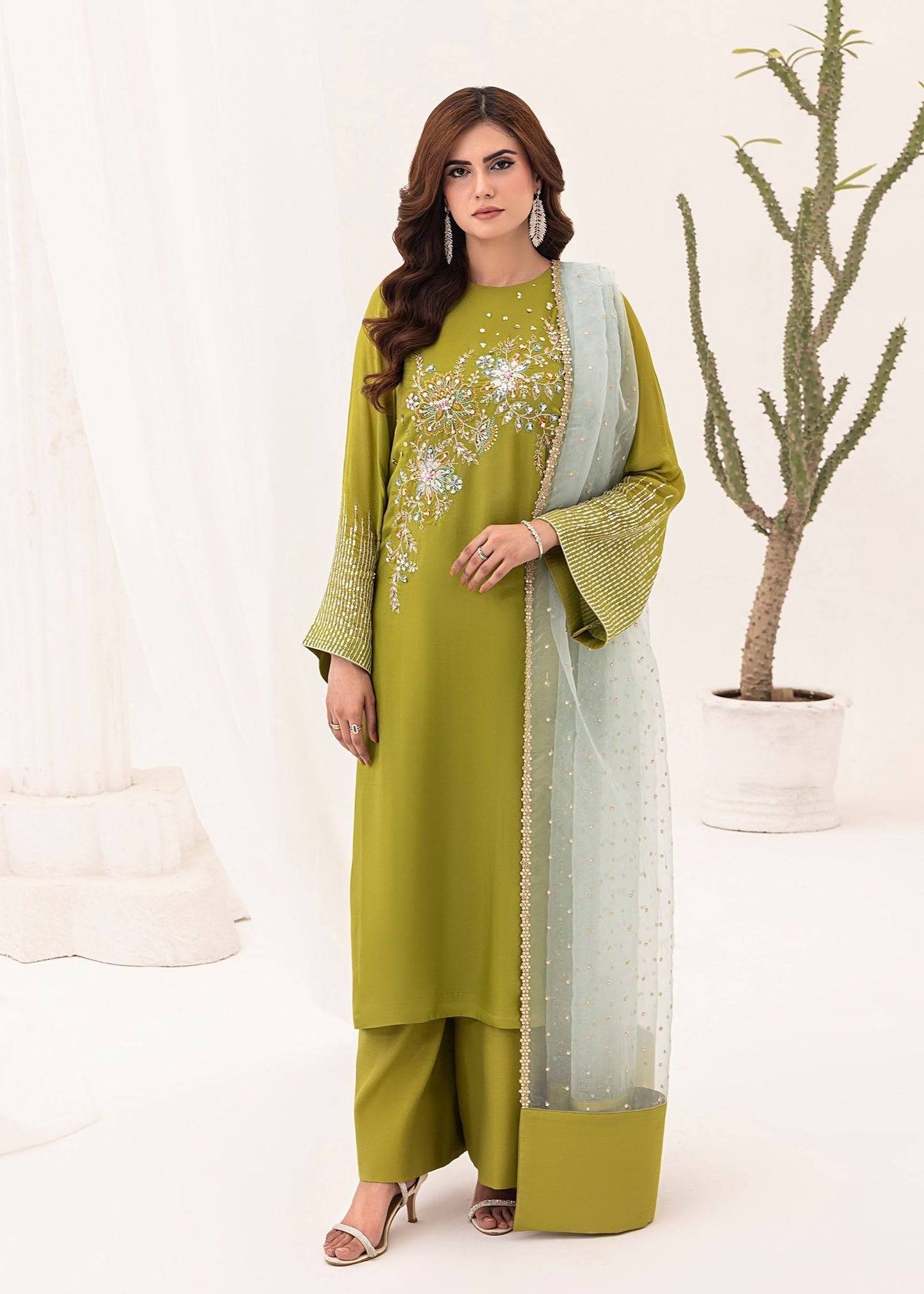 Jamnii | Silk Ivy | Lime Forest by Maria Faisal - Registered Vendor of : Jamnii - type : Ladies Clothes - 100% original wedding dresses