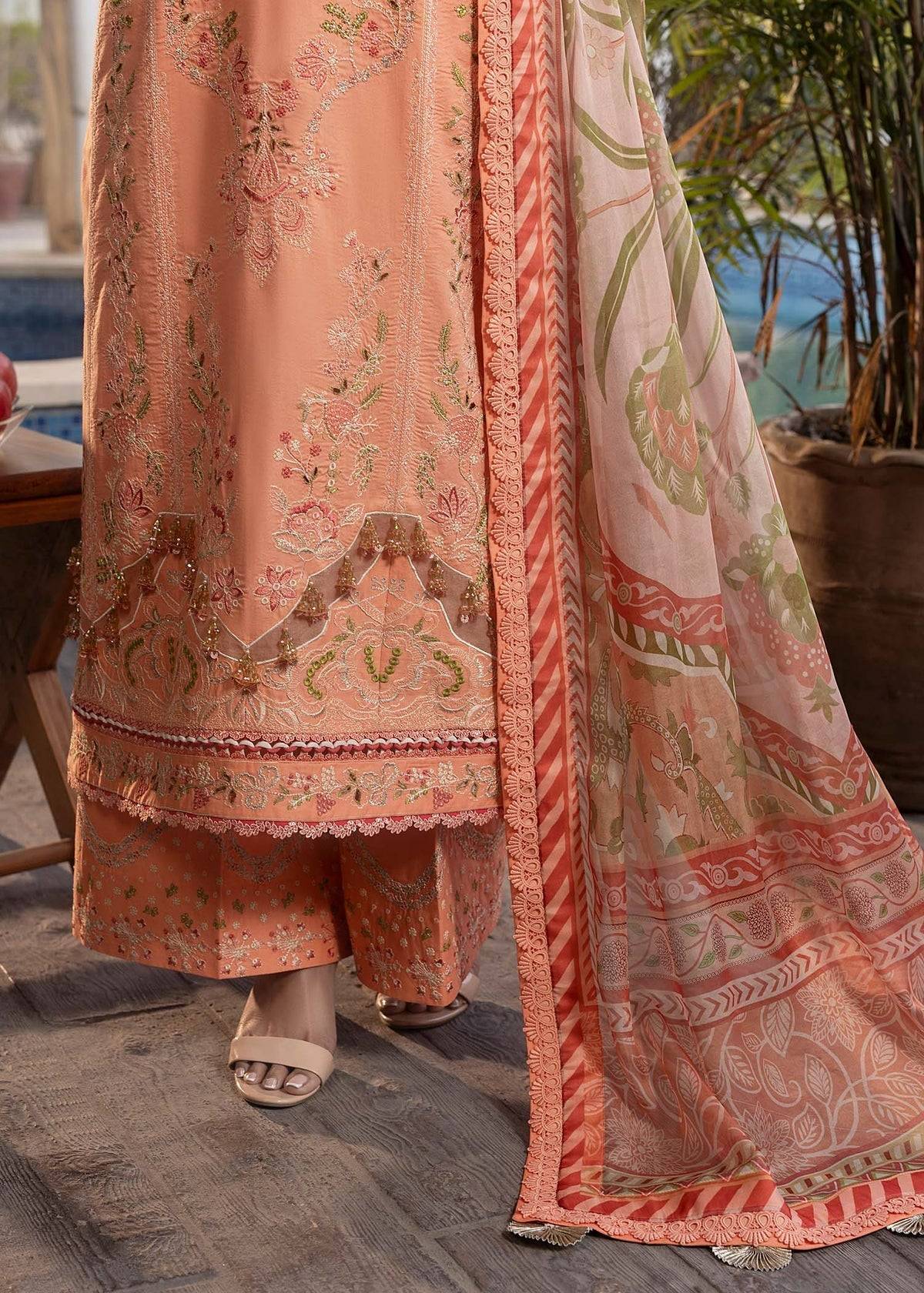 Shurooq | Luxury Lawn 25 | Zyra by Maria Faisal - Registered Vendor of : Shurooq - type : Ladies Clothes - 100% original wedding dresses