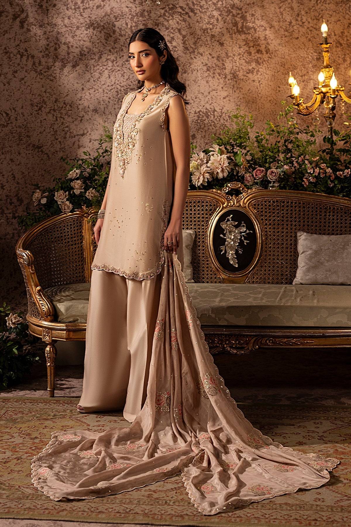 Mina Kashif | Loona Lawn 25 | Garnet by Maria Faisal - Registered Vendor of : Mina Kashif - type : Ladies Clothes - 100% original wedding dresses