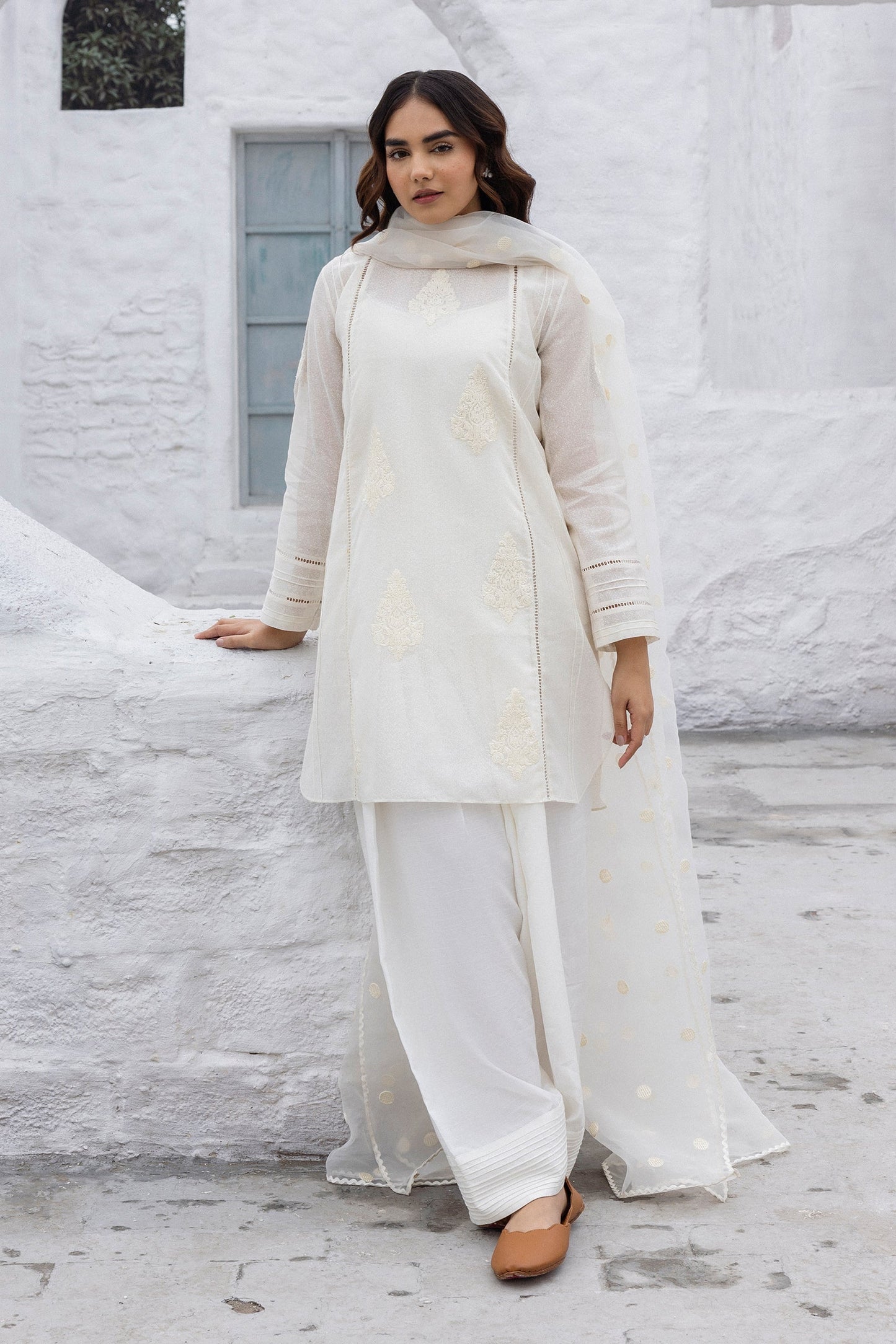 Erum Khan | Ramadan Edition | Maha by Maria Faisal - Registered Vendor of : Erum Khan - type : Ladies Clothes - 100% original wedding dresses