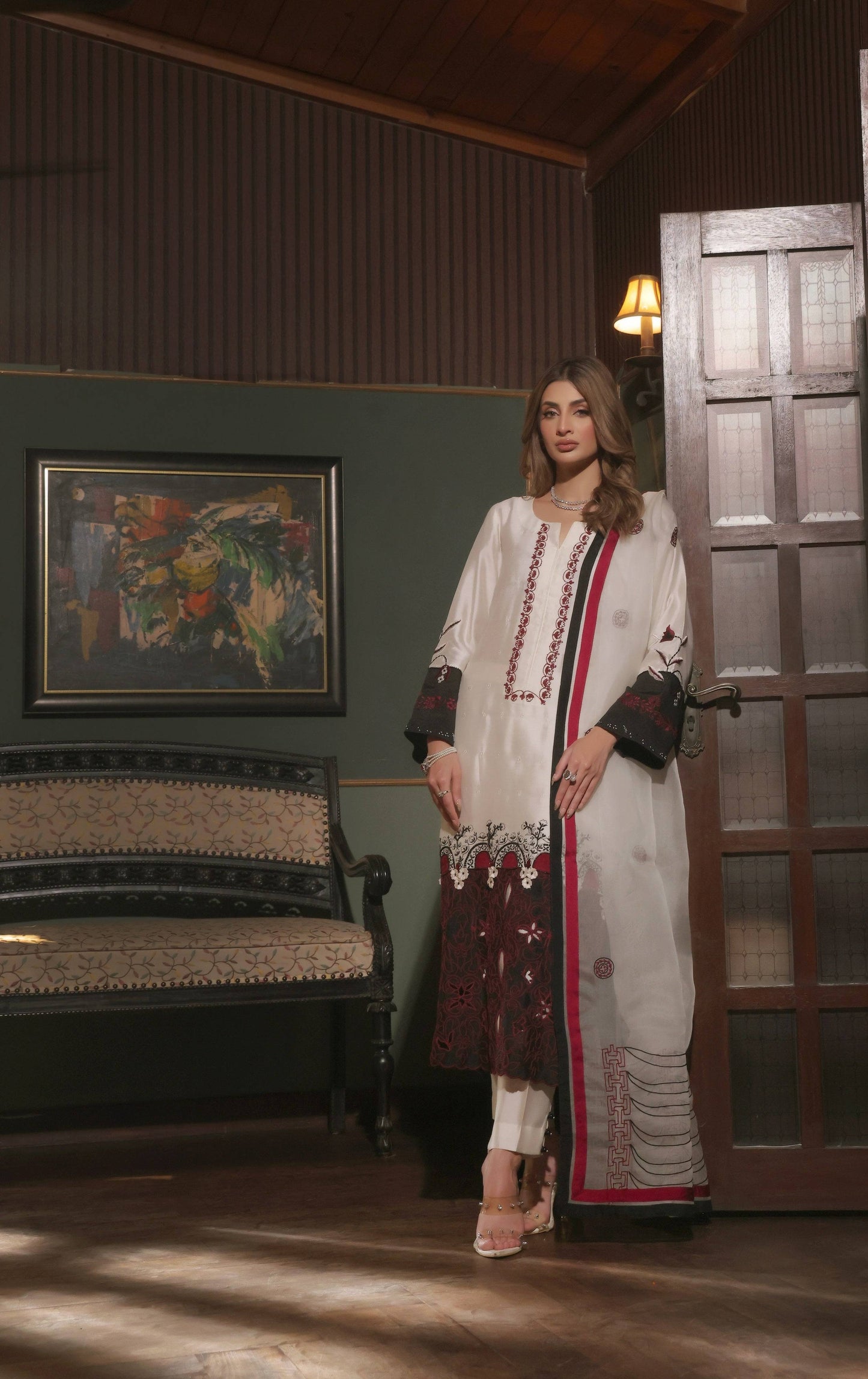 Mona Imran | Ezel Eid 25 |Zeba by Maria Faisal - Registered Vendor of : Mona Imran - type : Ladies Clothes - 100% original wedding dresses