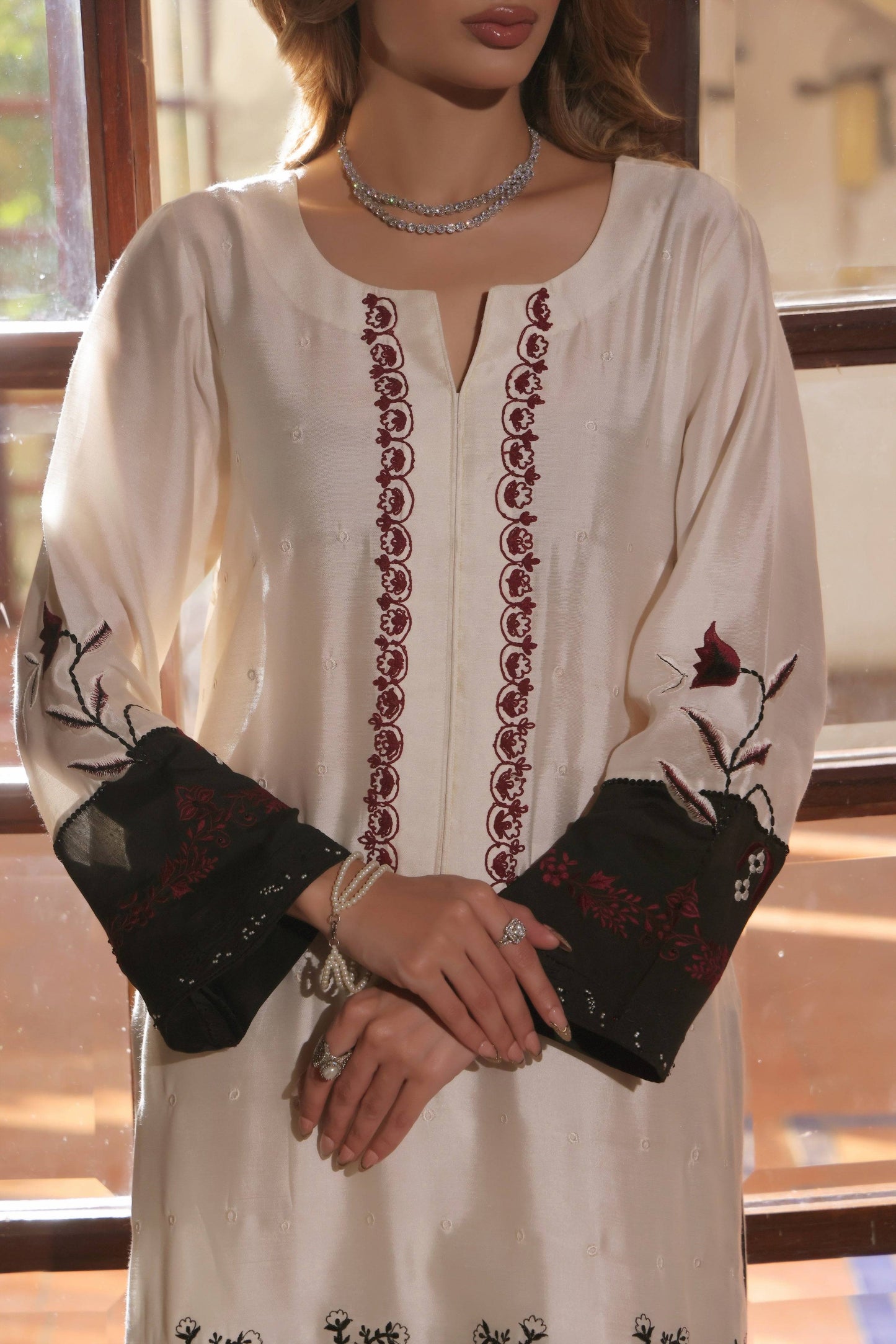 Mona Imran | Ezel Eid 25 |Zeba by Maria Faisal - Registered Vendor of : Mona Imran - type : Ladies Clothes - 100% original wedding dresses