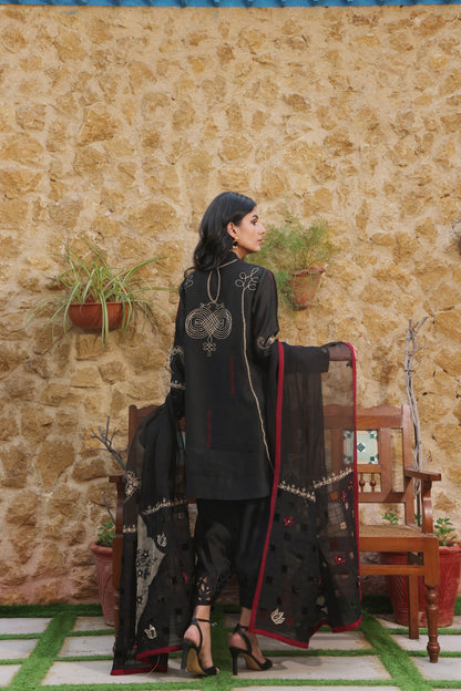 Mona Imran | Ezel Eid 25 |Nazli by Maria Faisal - Registered Vendor of : Mona Imran - type : Ladies Clothes - 100% original wedding dresses