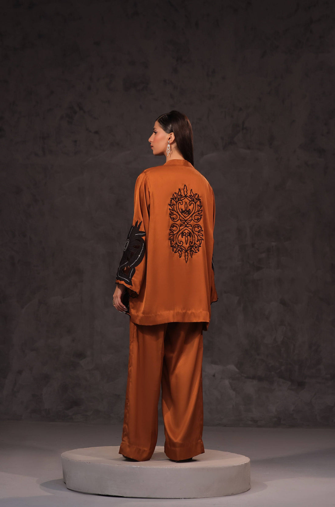 Mona Imran | Ezel Eid 25 | Meena by Maria Faisal - Registered Vendor of : Mona Imran - type : Ladies Clothes - 100% original wedding dresses