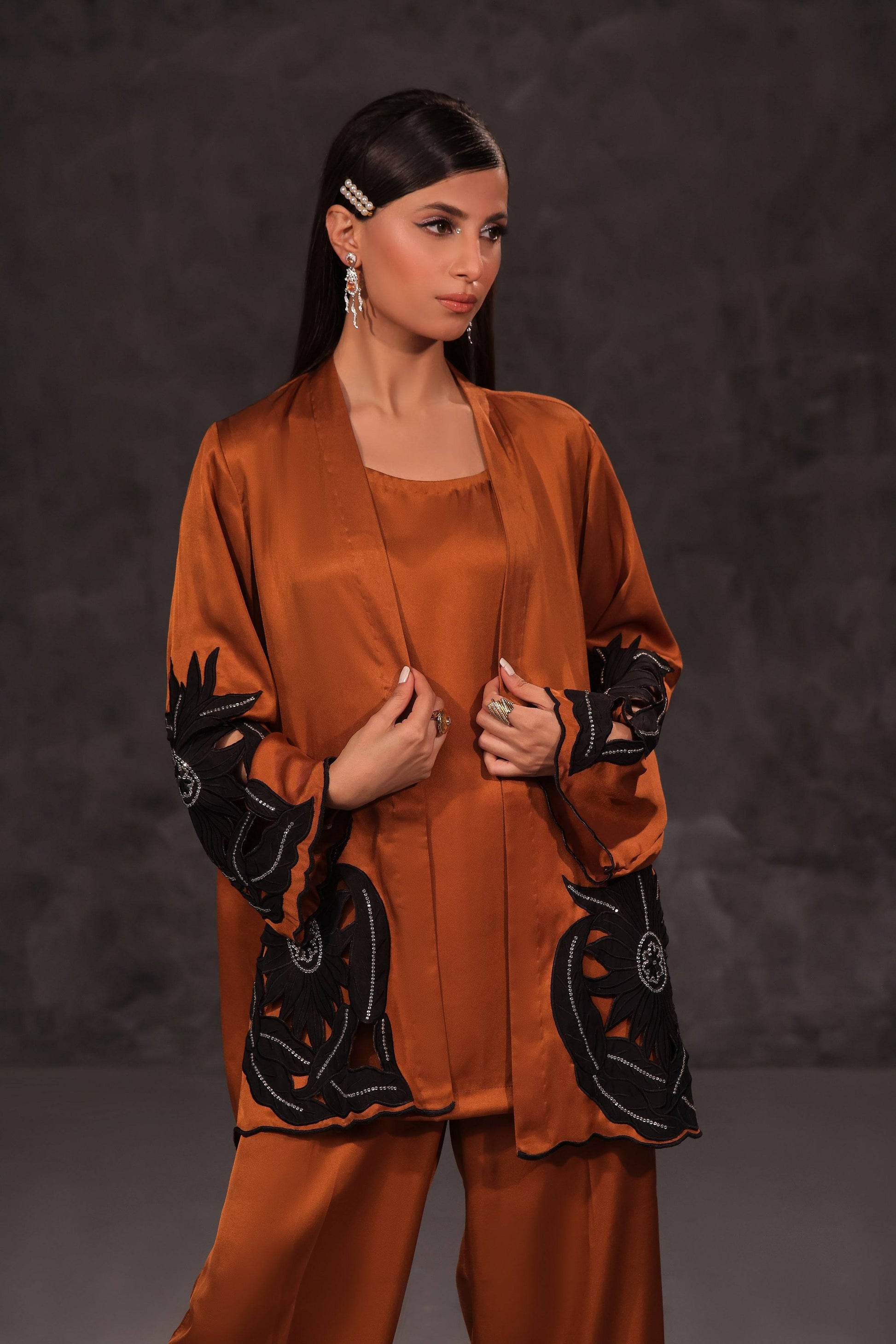 Mona Imran | Ezel Eid 25 | Meena by Maria Faisal - Registered Vendor of : Mona Imran - type : Ladies Clothes - 100% original wedding dresses