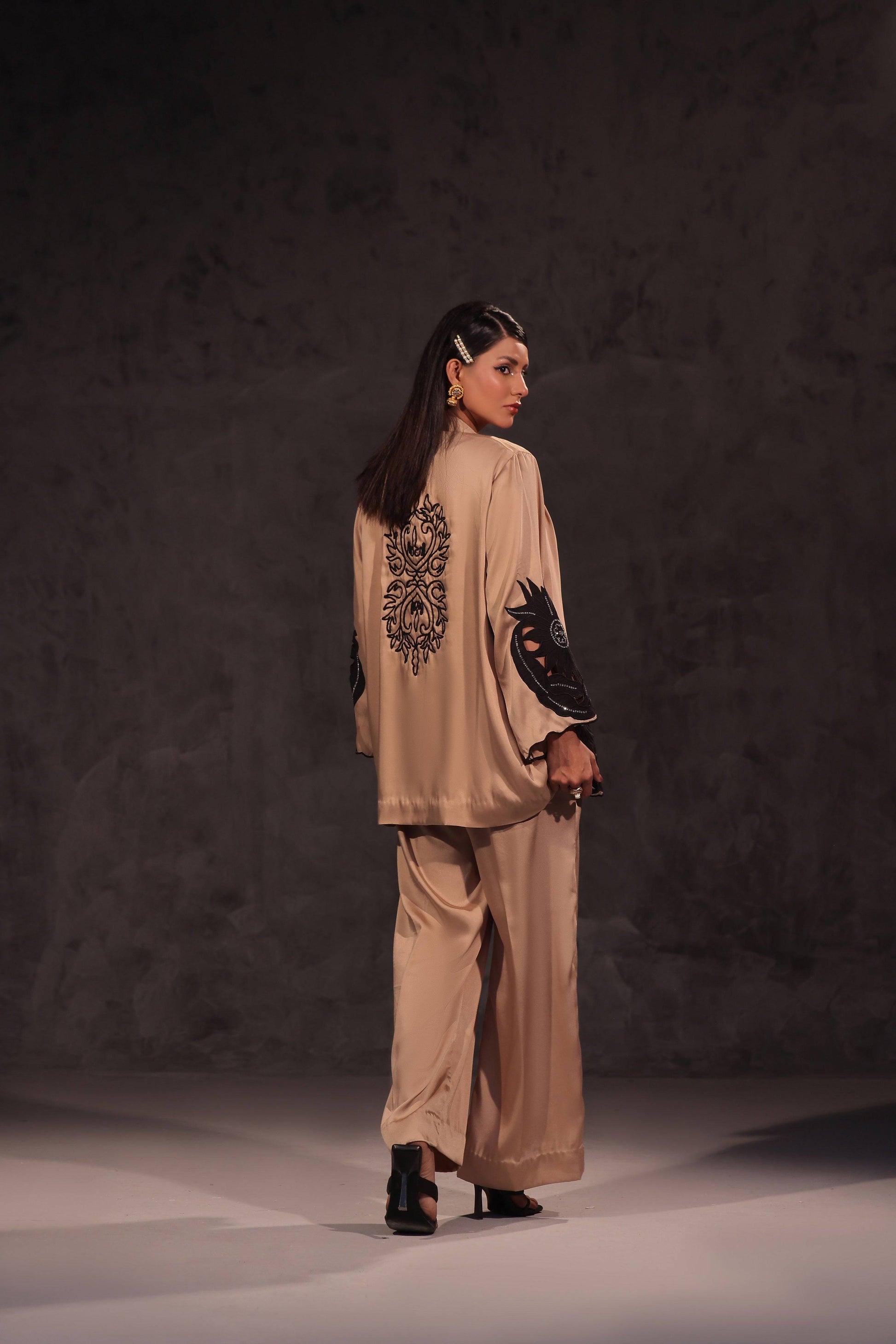 Mona Imran | Ezel Eid 25 | Zevira by Maria Faisal - Registered Vendor of : Mona Imran - type : Ladies Clothes - 100% original wedding dresses