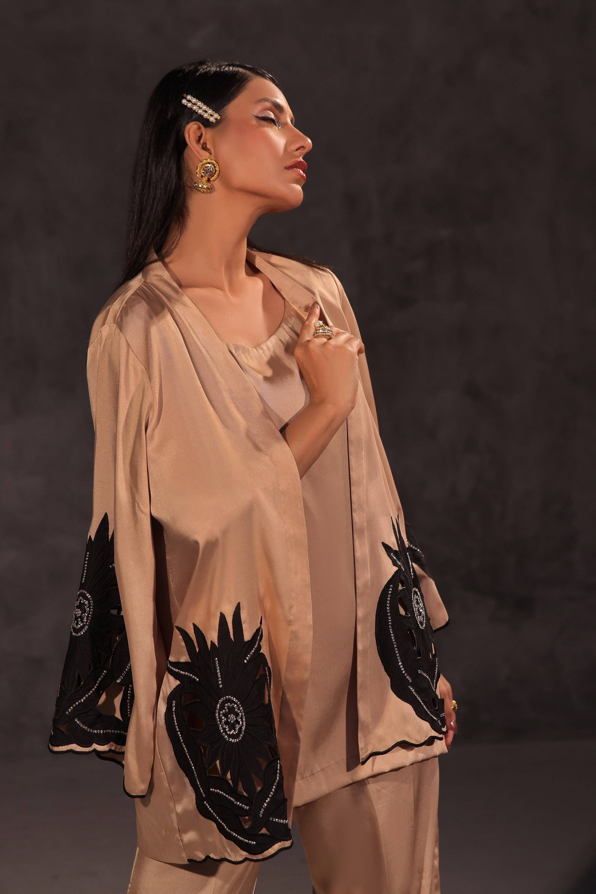 Mona Imran | Ezel Eid 25 | Zevira by Maria Faisal - Registered Vendor of : Mona Imran - type : Ladies Clothes - 100% original wedding dresses
