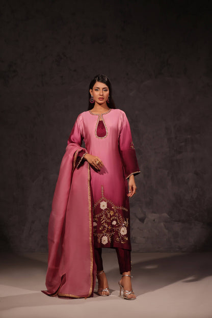 Mona Imran | Ezel Eid 25 |Maahru by Maria Faisal - Registered Vendor of : Mona Imran - type : Ladies Clothes - 100% original wedding dresses