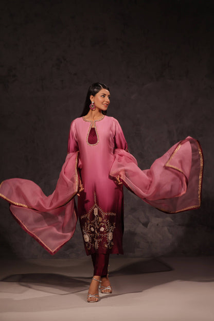 Mona Imran | Ezel Eid 25 |Maahru by Maria Faisal - Registered Vendor of : Mona Imran - type : Ladies Clothes - 100% original wedding dresses