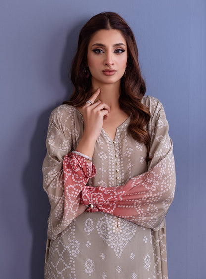 Zainab Chottani | Eid Festive Vol 1 | ROSHAN - Designer Dress with Intricate embroidery and embellishments. Shop elegent wedding dress at Maria Faisal.