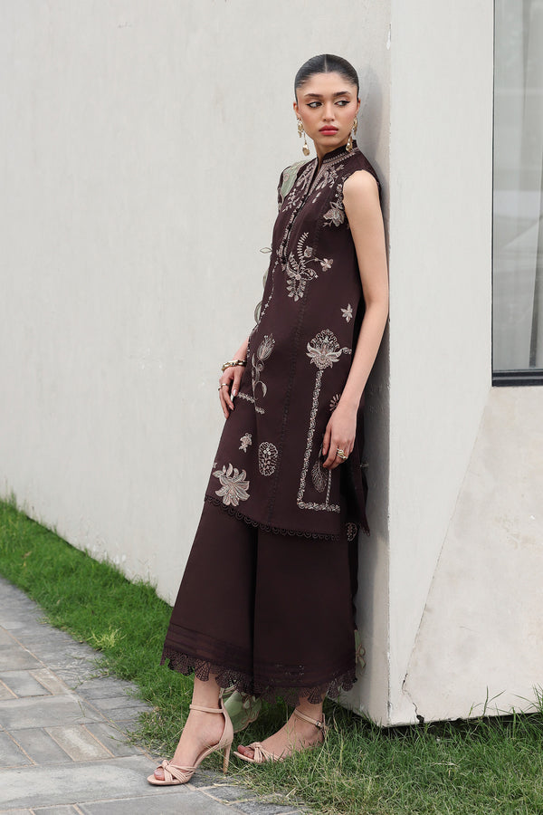 Qalamkar | Q Line Lawn 26 | QKL-15 YASRA - Luxury Dress - available at Maria Faisal in UK and USA.