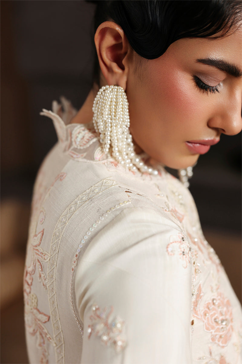 Qalamkar | Luxury Pret 25 | LP-01 NOORAY - Formal Dress - available at Maria Faisal in UK and USA.